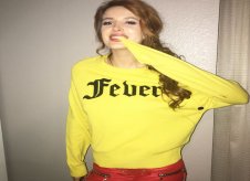 Bella Thorne Pictures