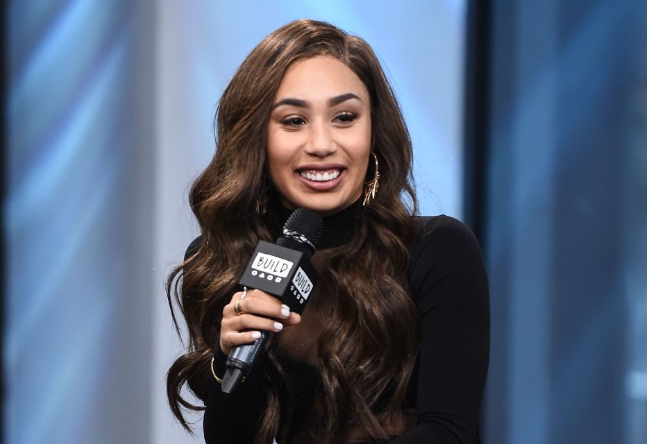 Eva Gutowski Opens Up in a Series of Empowering Instagram Posts