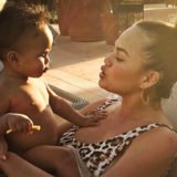 Chrissy Teigen Offers Postpartum Depression Advice