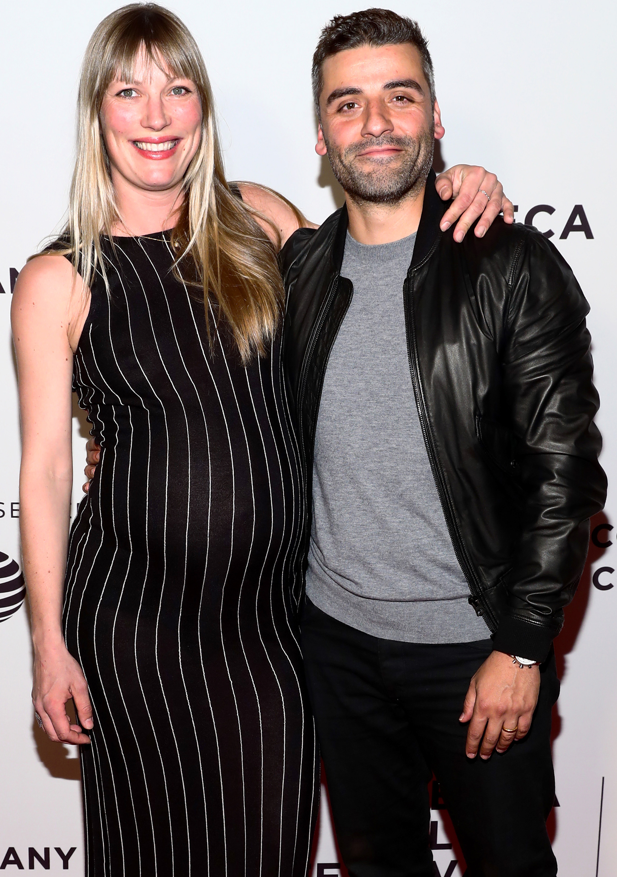 Oscar Isaac and then-pregnant wife Elvira Lind in April 2017