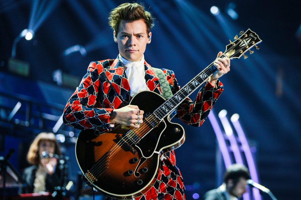 Harry Styles Shares Photos from his Worldwide Tour