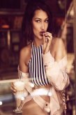 Bella Hadid Pictures