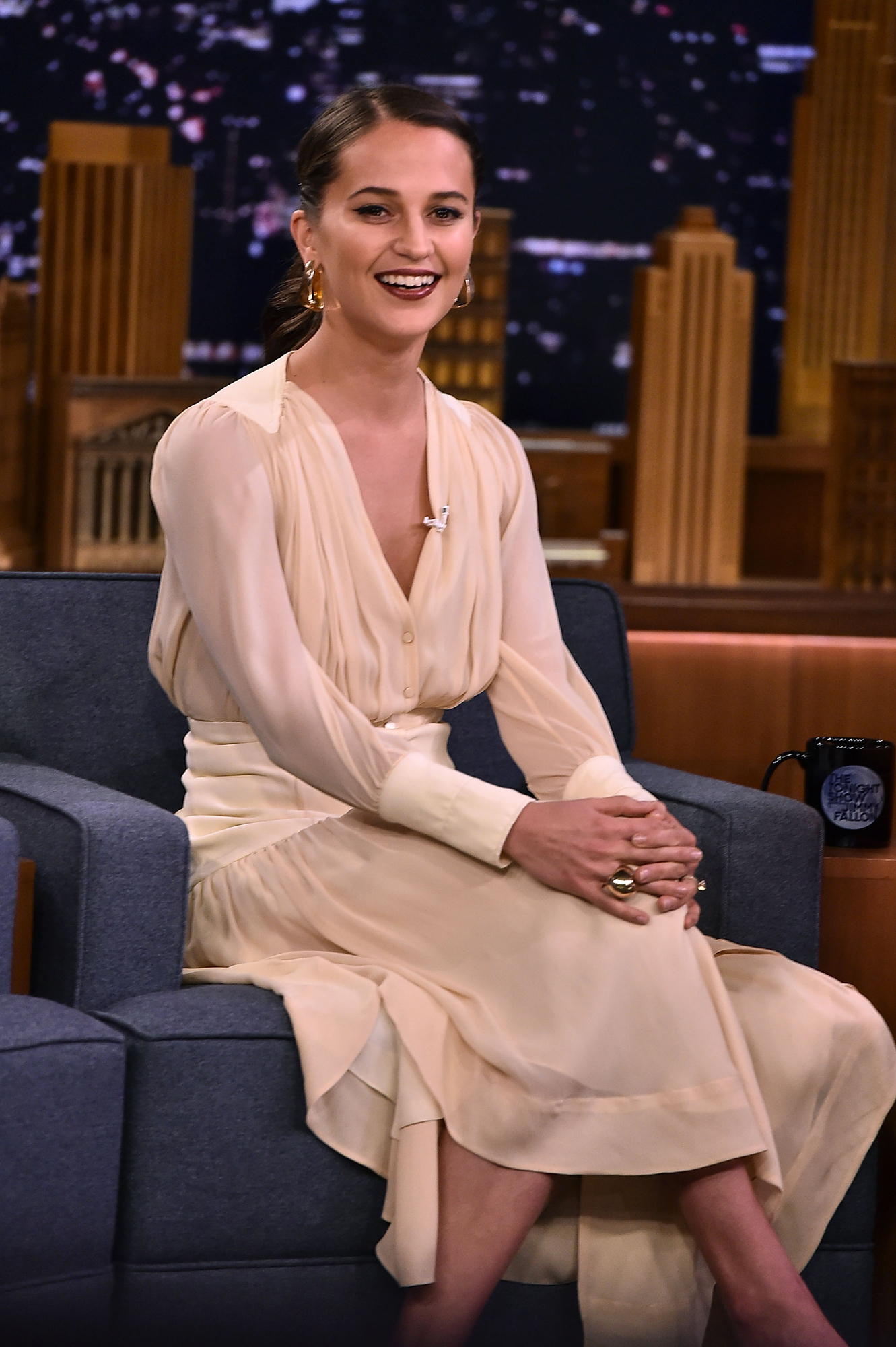 Alicia Vikander on The Tonight Show with Jimmy Fallon