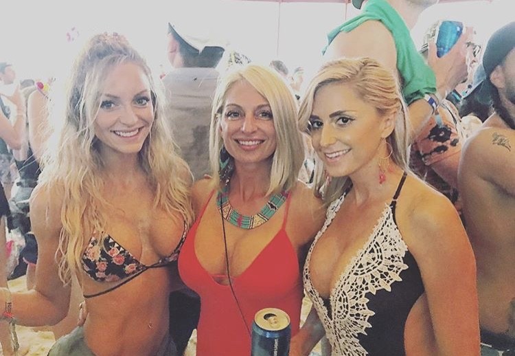 Below Deck's Jen Howell With Friends