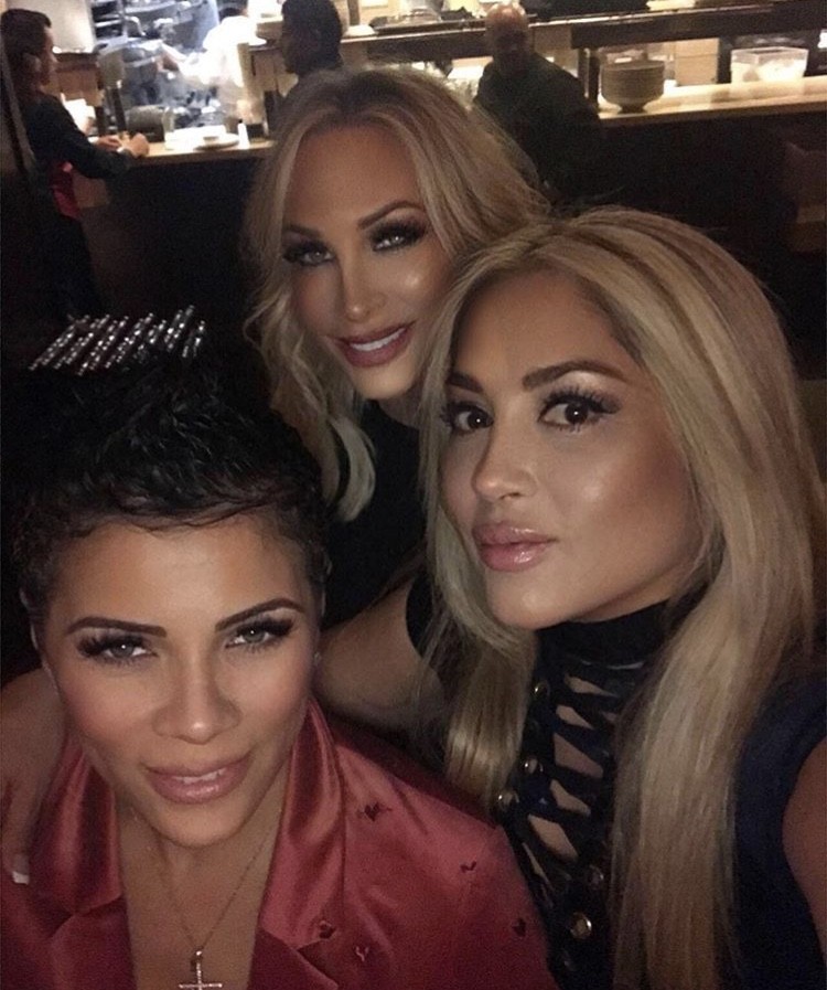 Kim D & Her Girls