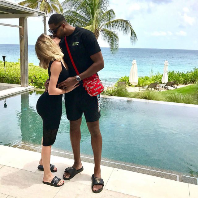 khloe kardashian tristan thompson kiss pool