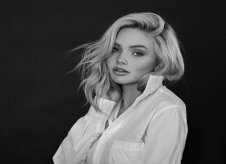 Natalie Alyn Lind