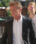 Sean Penn outside of a hotel in New York