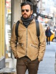 Justin Theroux enjoys a solo walk in the West Village