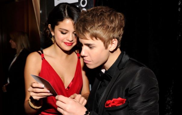 Selena Gomez Downward Spiral Justin Bieber Split