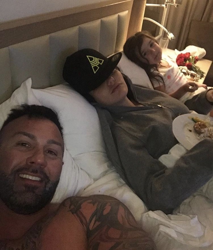 JWOWW & Roger Mathews With Their Daughter