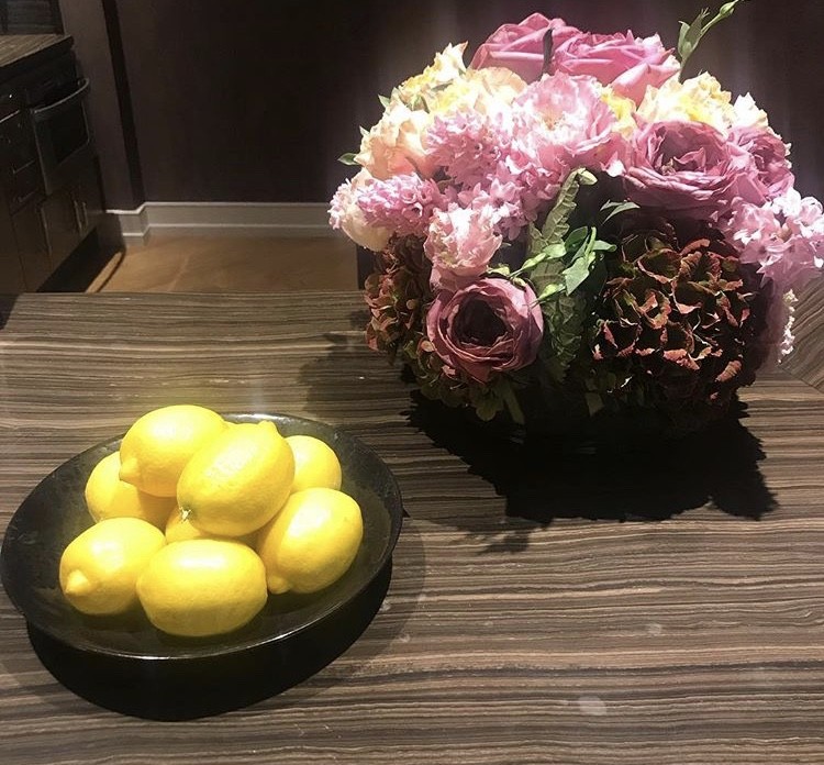 Lemons In Shannon's Hotel Room