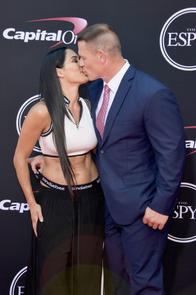 john cena nikki bella kiss